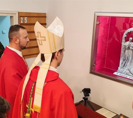 Biskup Kovač predvodio misno slavlje prigodom Dana Vojne kapelanije "Bl. Alojzije Stepinac" u Karlovcu